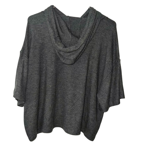 Calme size med hooded short sleeve top - Picture 5 of 9
